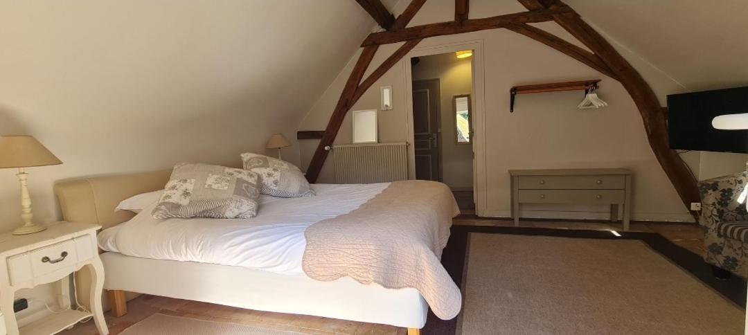 Au Clos Du Coteau, Chambres D'Hotes Crotelles Exterior foto